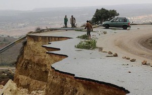 Lũ cuốn một phần thành phố ra biển, hơn 2.000 người nghi tử vong ở Libya