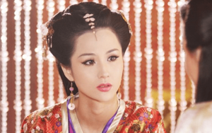 Quý phi sở hữu điểm lạ trên cơ thể khiến hoàng đế say mê đến mất cả nước và bị hậu thế cười chê là ai?