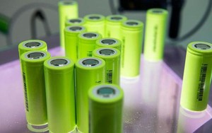 Thị trường xe điện dậy sóng khi 2 ông lớn pin lithium Trung Quốc đã "Tây tiến" thành công, châu Âu được dùng pin rẻ nhưng sợ bị phụ thuộc