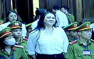 Bị cáo Nguyễn Phương Hằng lãnh 3 năm tù