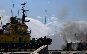 Nga tấn công khu vực cảng Odessa, cắt đứt đường phà Ukraine tới Romania