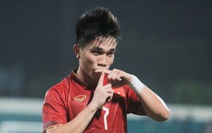 Tuyển thủ U23 Việt Nam ghi bàn thắng gửi tặng bạn gái