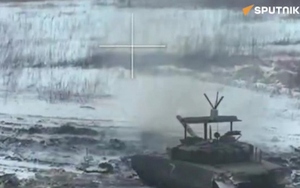 Hé lộ hệ thống chống UAV mới bảo vệ xe tăng Nga ở Ukraine