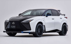 Lexus RZ 450e F Sport Performance 2024 ra mắt, chỉ sản xuất 100 xe