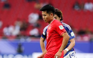 Trở về từ Asian Cup, "trò cưng" của HLV Troussier mắc sai lầm khiến đội nhà mất chức vô địch