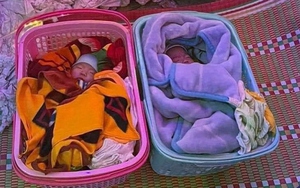 2 bé sơ sinh bị bỏ rơi trong đêm cùng lá thư nhờ nuôi giúp