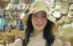 'Nữ hoàng cảnh nóng' Hàn Quốc đi chợ Nha Trang