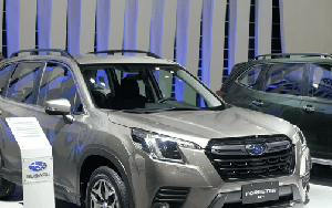 Nhiều hãng xe chạy đua giảm giá trong tháng 11