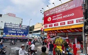 'Long tranh Phượng đấu': Founder Pharmacity mở nhà thuốc mới mang tên Phượng Hoàng, đặt đối diện Long Châu