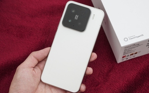 Trên tay Xiaomi 15 đầu tiên tại VN: Thiết kế nhỏ gọn cầm rất thích tay, có 2 nâng cấp này cực đáng tiền, giá từ 15,9 triệu đồng