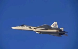 Hình ảnh đầu tiên về khoang bên của Su-57 để mang tên lửa R-74 đã xuất hiện