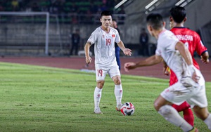 AFF Cup: Quang Hải dẫn đầu BXH kiến tạo; Tiến Linh lọt top những tay săn bàn xuất sắc nhất lịch sử