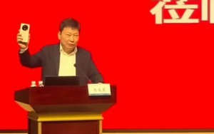 Chủ tịch Huawei tự hào khoe Mate 70 là điện thoại với chip 100% Made in China: "Tự chủ ngành bán dẫn đã trở thành hiện thực"