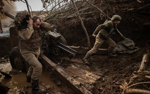 Lính Ukraine rút chạy khỏi Avdiivka nhận mệnh lệnh: "Đốt cháy mọi thứ"