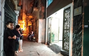 Nhân chứng kể lại thời điểm phát hiện thi thể cô gái 21 tuổi tại phòng trọ ở Hà Nội