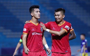 HLV Troussier vấp thêm mối lo sau trận đấu đầy căng thẳng tại V.League