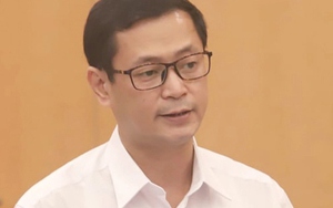 Cựu giám đốc CDC Hà Nội xin hoãn tòa vì bị "huyết áp cao, tiền đình"
