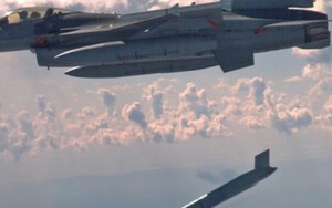 Tiêm kích F-16 của Ukraine có thể nhận tên lửa tầm bắn 500 km