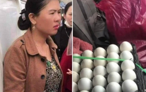 Người phụ nữ bán trứng kể lại giây phút hoảng hốt khi phát hiện bọc tiền tỷ trong xe: "Tôi sợ hãi và suýt ngất"