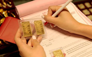 Siết mua bán vàng miếng bằng tiền mặt để phòng rủi ro, chống rửa tiền