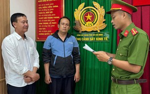 Hải quan thông tin vụ 2 cán bộ bị bắt