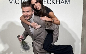 David Beckham gây sốt với loạt khoảnh khắc ân cần chăm sóc bà xã: 25 năm vẫn mặn nồng như ngày nào