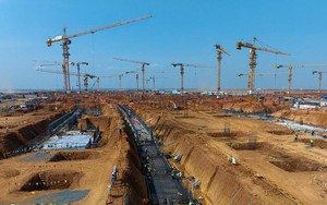 4.000 người và 2.000 máy móc thi công "thần tốc" tại đại dự án 336.630 tỷ ở Việt Nam