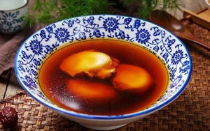 Loại quả nhỏ xíu mang kết hợp với trứng gà thành món ăn bổ dưỡng, chồng ăn thì khỏe mạnh, vợ ăn thì da đẹp dáng xinh