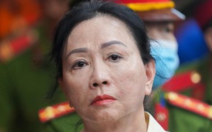 Hình ảnh bà Trương Mỹ Lan trước phiên xét xử sáng nay