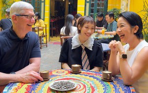 CEO Tim Cook uống cafe trứng và ăn hạt hướng dương cùng Mỹ Linh - Mỹ Anh ở Hà Nội