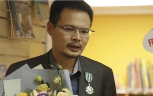 Giám đốc Nhã Nam từng nhận Huân chương Hiệp sĩ Văn học và Nghệ thuật của Pháp