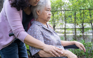 Làm bảo mẫu 10 năm, khi bà chủ qua đời, tôi bàng hoàng vì có tên trong bản di chúc: Quyết không nhận 245 triệu đồng vì 1 lý do