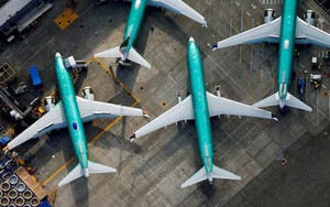 Gặp hạn liên tiếp với 737 MAX, CEO tuyên bố rời đi, bị đối thủ Airbus vượt mặt: Ai có thể ‘kéo’ Boeing ra khỏi khủng hoảng tồi tệ chưa từng có?