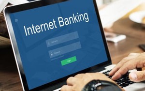 Tài khoản Internet Banking bị khóa có được rút và nhận tiền?