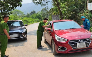 Huy động 400 cảnh sát truy tìm phạm nhân trốn trại giam, cướp taxi