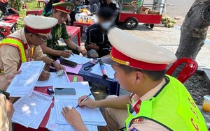 Bị phạt lỗi độ xe, thiếu niên 17 tuổi nói ‘vác mía 15 ngày mới đủ tiền đóng’