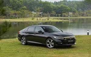 Dọn hàng tồn, Honda ưu đãi hàng loạt mẫu xe, Accord được giảm tới 220 triệu đồng