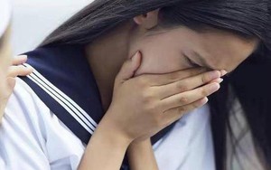 Nữ sinh thi đỗ ĐH top đầu nhưng không thể nhập học vội báo cảnh sát, "cầu xin" nhà trường giúp đỡ: Biết lý do ai cũng lặng người