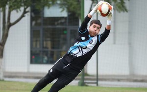 "Lọt mắt xanh" đội bóng V.League, cầu thủ Việt kiều 17 tuổi ký hợp đồng bước ngoặt tại Việt Nam
