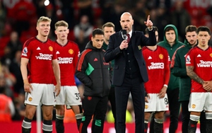 Erik Ten Hag bị la ó khi hứa vô địch FA Cup