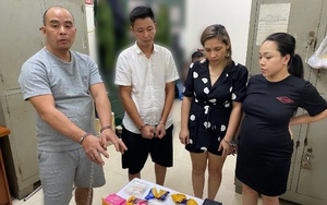 Công an Hà Nội vừa bắt giữ 2 đôi nam nữ sau khi khám xét khẩn cấp nơi ở