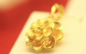 Giá vàng hôm nay 25/5: Tăng nhẹ, kết thúc chuỗi ngày giảm