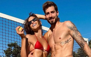 Bạn gái nghiện sex khiến thủ môn Đức chểnh mảng tập luyện, sự nghiệp tụt dốc