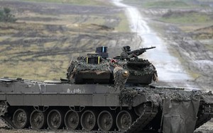 Tây Ban Nha viện trợ 19 siêu tăng Leopard cho Ukraine