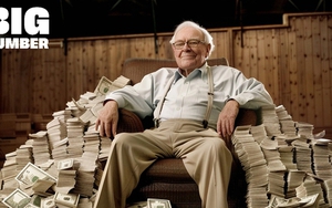 Chuyện gì đây: Cụ ông 93 tuổi Warren Buffett bán tháo cổ phiếu Apple, tích trữ tiền mặt kỷ lục trong khi lợi nhuận giảm 64%