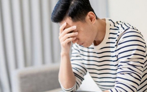 Bàng hoàng khi vô tình trông thấy những vết sẹo trên cổ tay em trai, sau cuộc nói chuyện hỏi han, tôi càng sốc và hoang mang