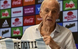 Vĩnh biệt HLV huyền thoại Cesar Luis Menotti, nhớ lại cúp vàng đầy tranh cãi năm 1978