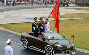 Cận cảnh mẫu xe VinFast độc lạ trong lễ kỷ niệm 70 năm chiến thắng Điện Biên Phủ