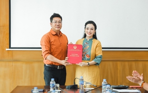 NSƯT Tân Nhàn được bổ nhiệm làm Trưởng khoa Thanh nhạc Học viện Âm nhạc Quốc gia Việt Nam ở tuổi 42