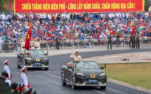 Loạt xe mui trần nổi bật trong các sự kiện quốc gia trên toàn thế giới